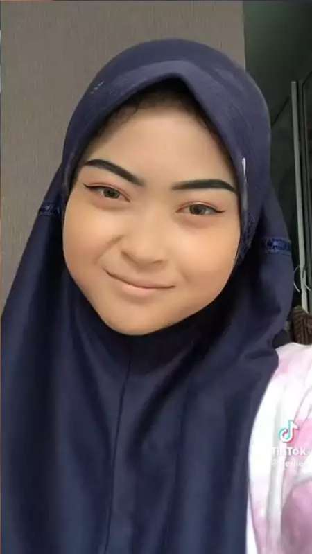 makeup anak kecil