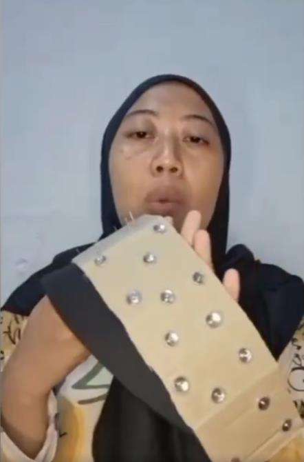 Ciput yang pas dipakai pas Lebaran.