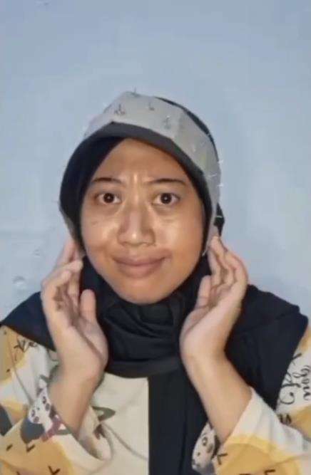 Ciput yang pas dipakai pas Lebaran.