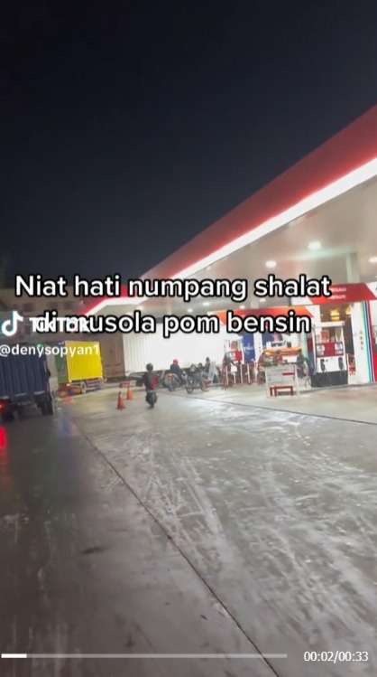 Niat Hati Shalat di Mushola, Pengendara ini Malah Temukan Masjid Super Megah di SPBU Niat Hati Shalat di Mushola, Pengendara ini Malah Temukan Masjid Super Megah di SPBU