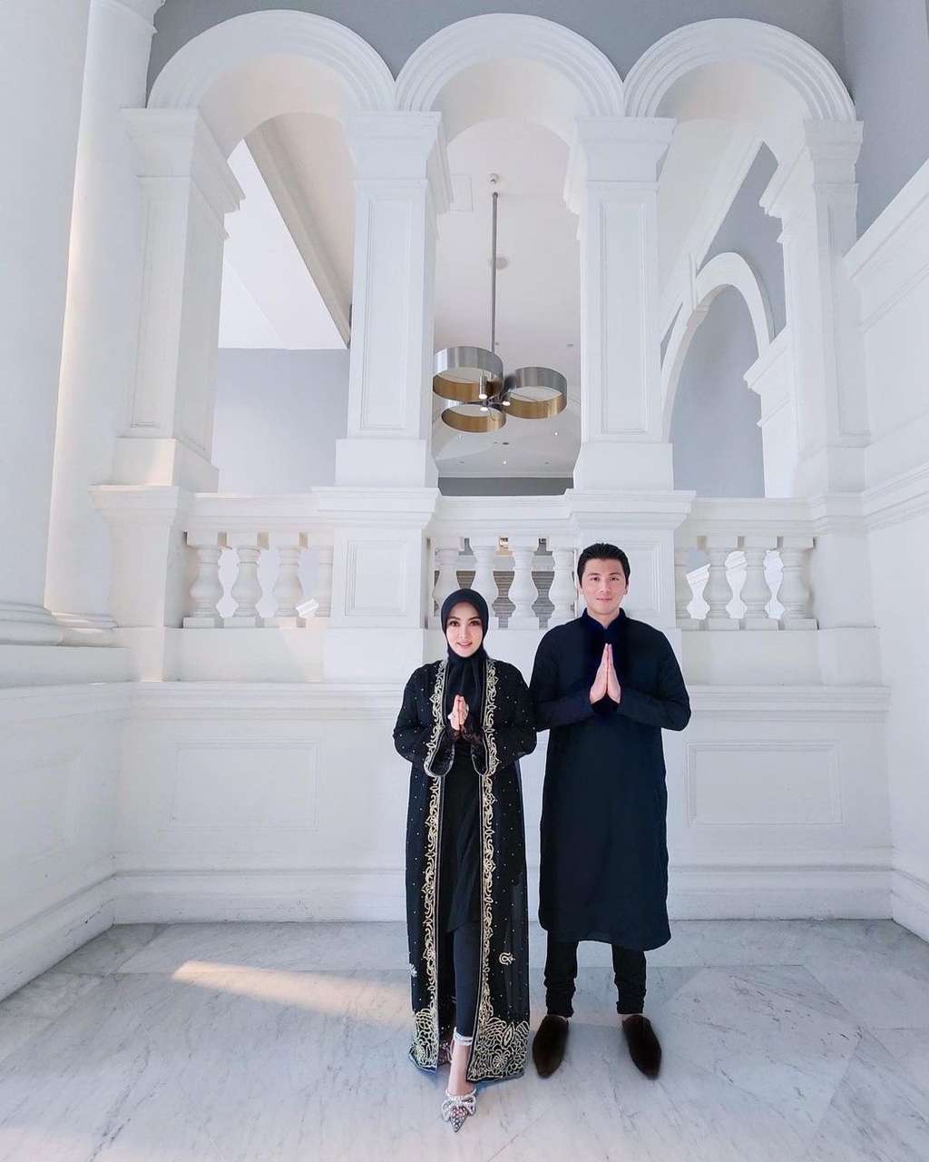 Reino Barack dan Syahrini Reino Barack dan Syahrini