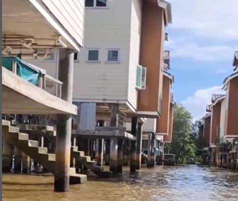 Perumahan terapung di Brunei