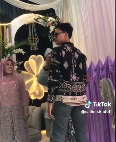 TikTok @callme.kadef