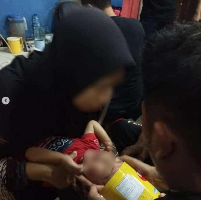 Viral Kaleng Biskuit Lebaran Nyangkut di Kepala Bocah, Langsung Dievakuasi Damkar
