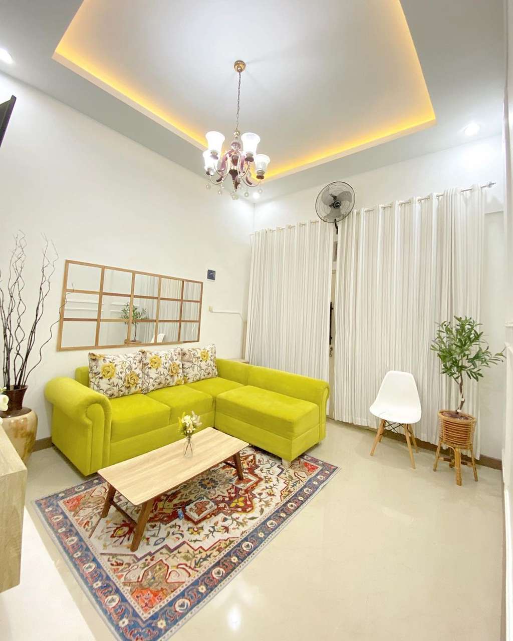 Sofa lime green