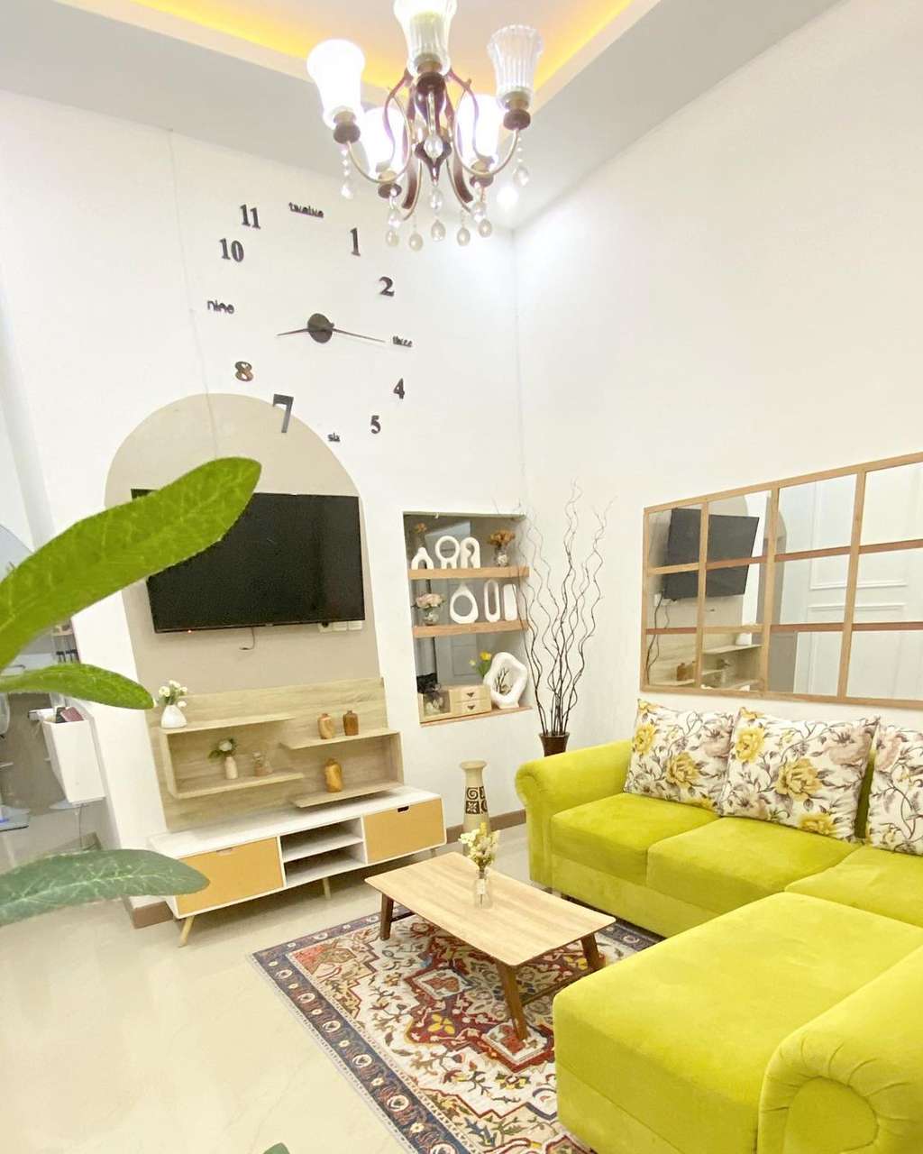 Sofa lime green