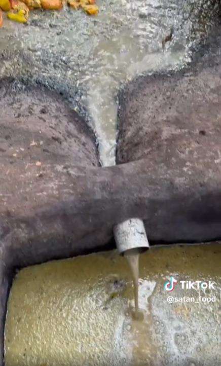 Proses pembuatan minuman fermentasi ala India yang bikin mual.