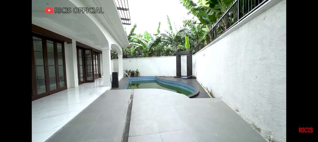 Potret Rumah Baru Ria Ricis dan Suami