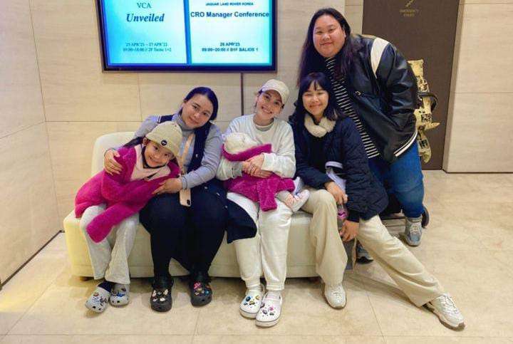 Potret Liburan Ayu Ting Ting dan Bilqis