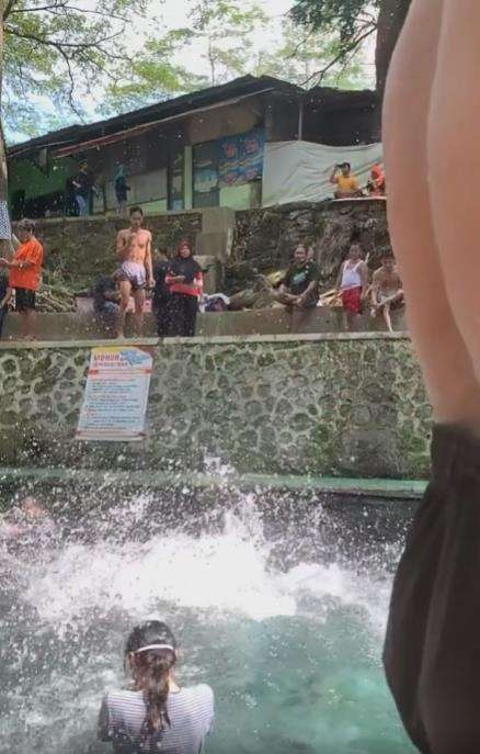 Bikin video estetik malah kena sensor.