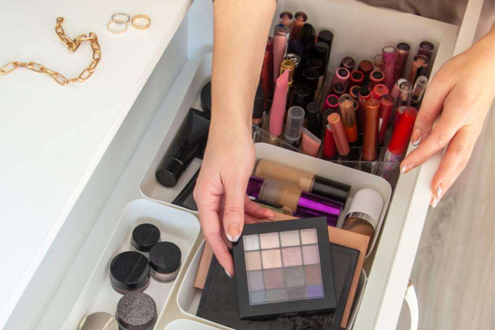 Penyimpanan makeup