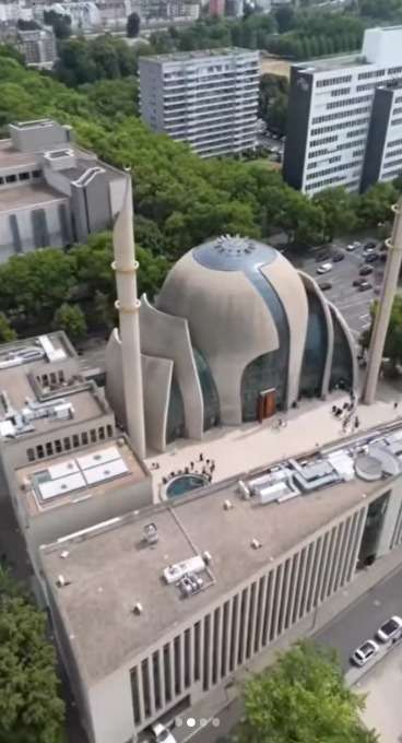 Cerita Unik di Balik Megahnya Cologne Central Mosque Jerman