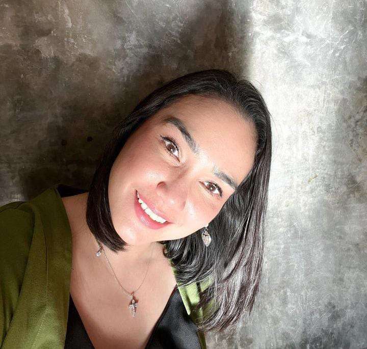Potret Feby Febiola