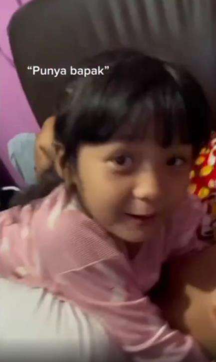 Viral curhat bocah punya bapak penjudi.