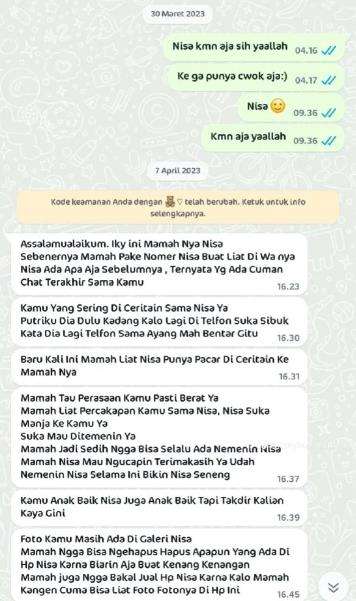 Cerita cinta menyedihkan.