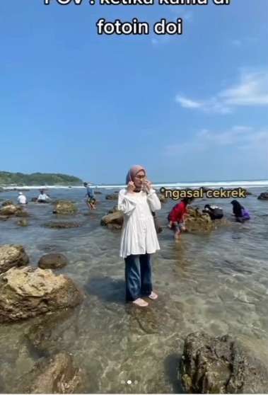 Drama Difotoin Doi, Sudah Naik ke Batu Basah-Basahan di Tengah Terik Matahari, Hasil Fotonya Malah Bikin Nangis