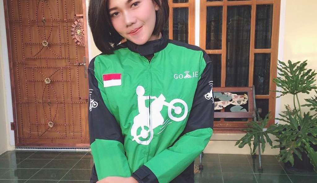 Deretan paras cantik driver ojol wanita.