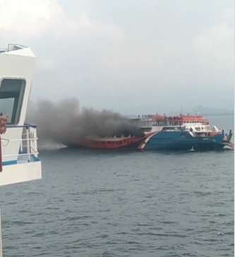 kapal terbakar