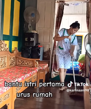 TikTok @karlinaani98