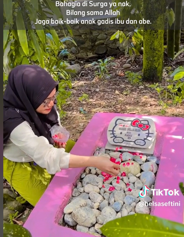 TikTok @helsaseftini TikTok @helsaseftini