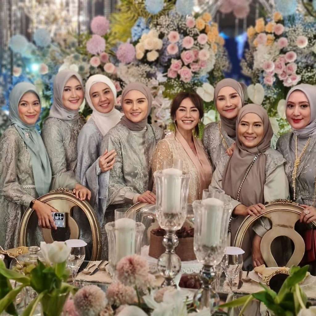 Potret Istri Tommy Kurniawan