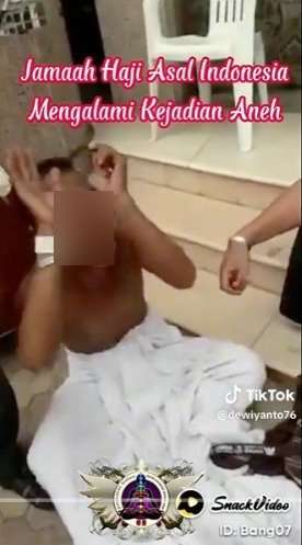 Viral Video Jemaah Haji Indonesia Mengalami Kejadian Aneh di Tanah Suci, Terhampar Lemas Tatapan Kosong