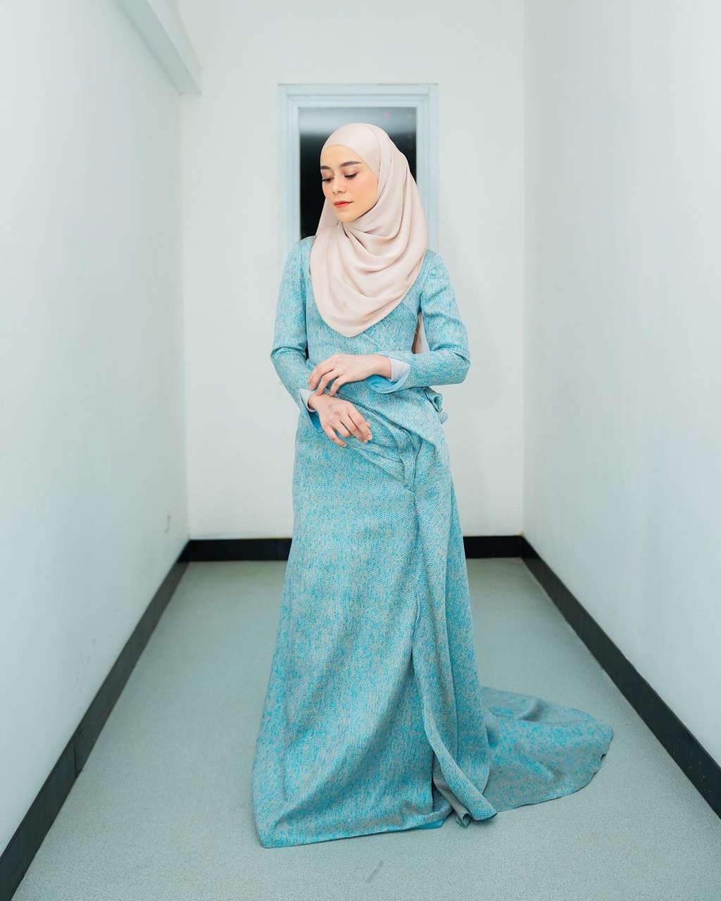 Potret Lesti Kejora perdana tampil di TV