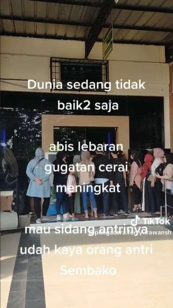 Suasana Antrean Sidang Perceraian Usai Lebaran di Pengadilan Agama Cibinong, Mengular Seperti Anti Sembako