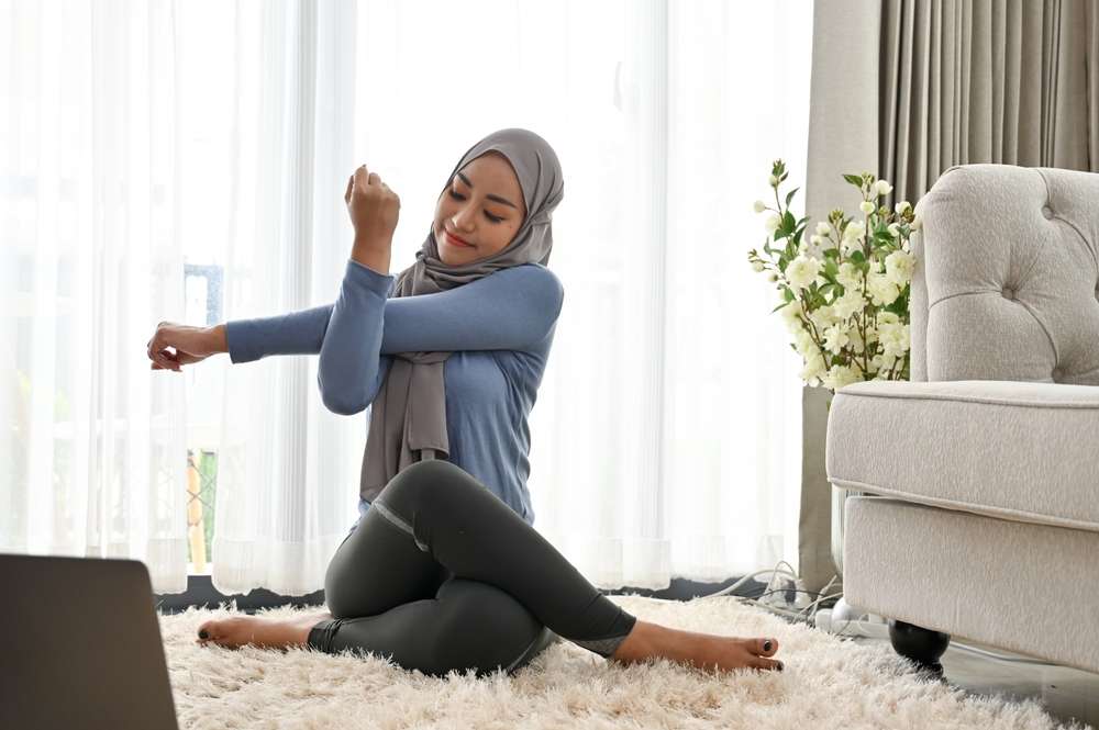 Melakukan Stretching