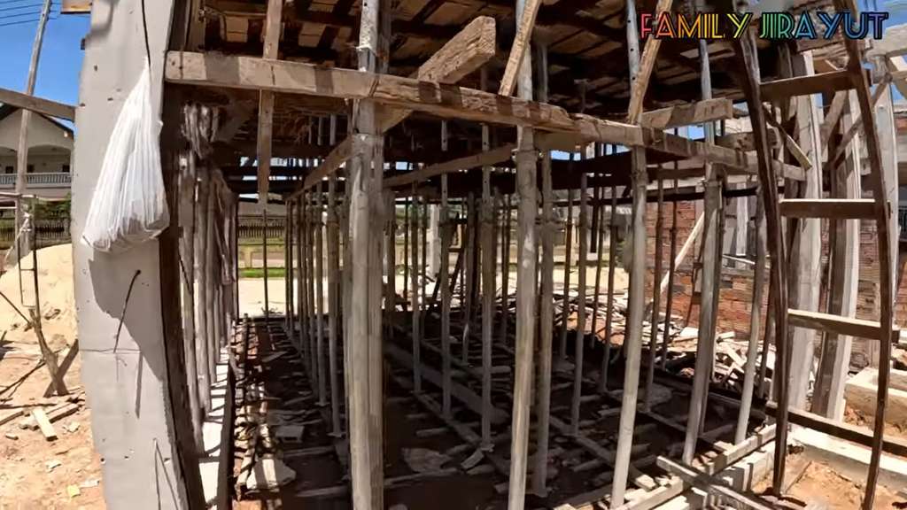 Tengok Potret Pembangunan Rumah Baru Jirayut Untuk Keluarga di Thailand, Hasil Kerja Keras Perjuangannya