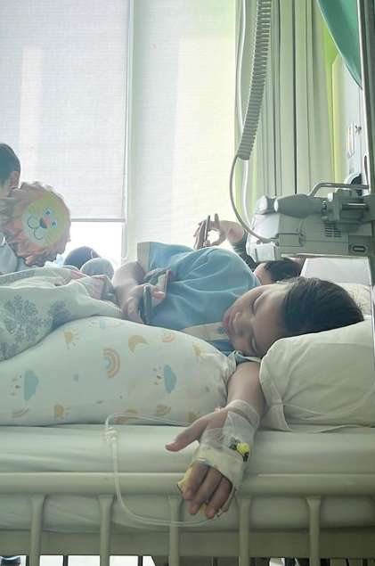 Putri Zaskia Mecca dilarikan ke Rumah sakit