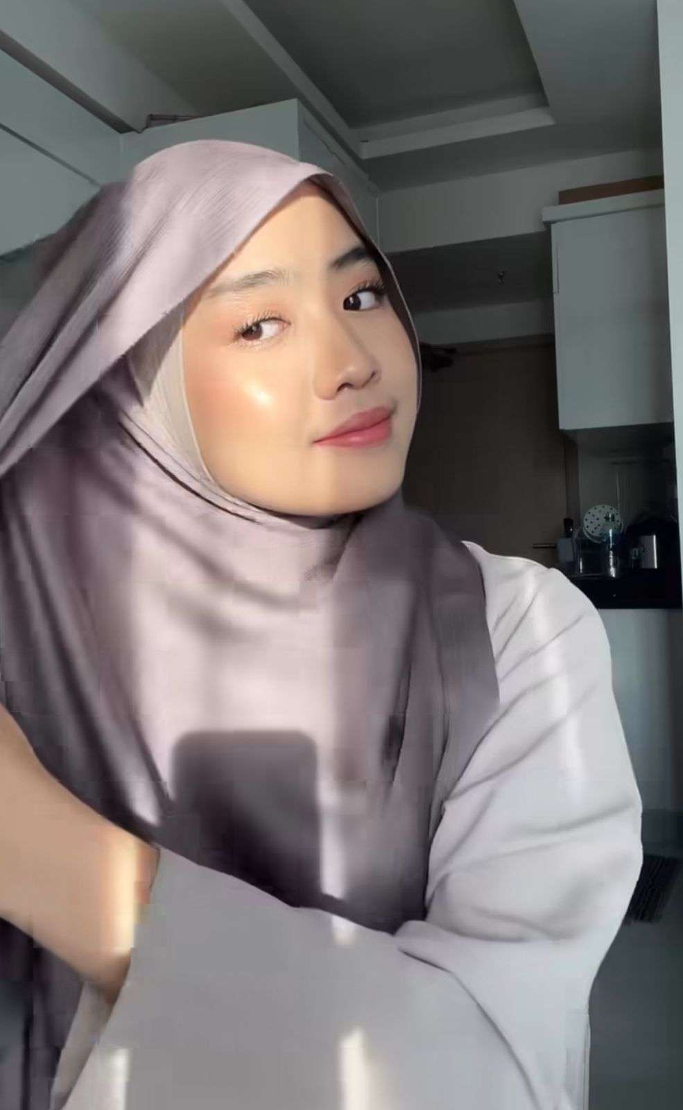 Style Kasual Pashmina Silk, Bisa untuk ke Kampus