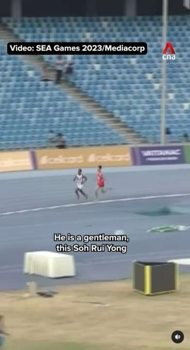 Pelari Asal Singapura Berbagi Air Miliknya untuk Atlet Indonesia saat Mengincar Emas di SEA Games 2023