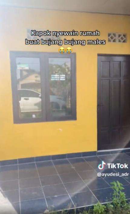 Ditinggal kabur, kontrakan mirip rumah terbengkalai.