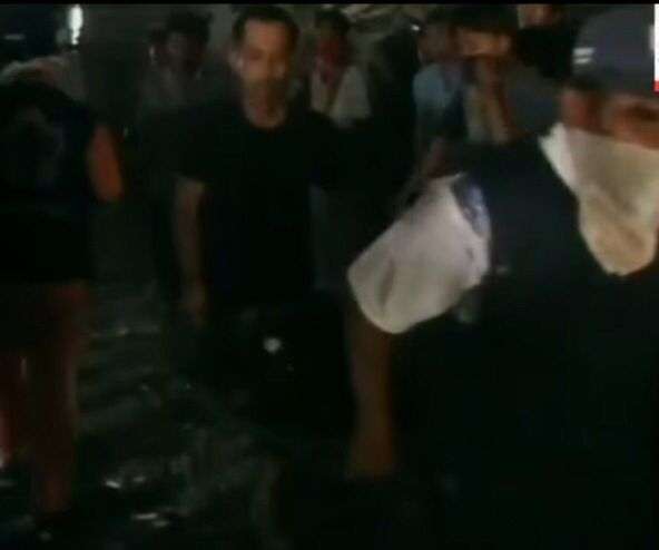 Mengenang 25 Tahun Kebakaran Mal Klender 98, Tewaskan Lebih 400 Orang Mengenang 25 Tahun Kebakaran Mal Klender 98, Tewaskan Lebih 400 Orang