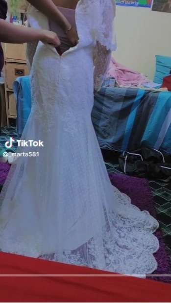 Resleting Gaun Pengantin Dibuka, Terkuak Rahasia Pengantin Wanita