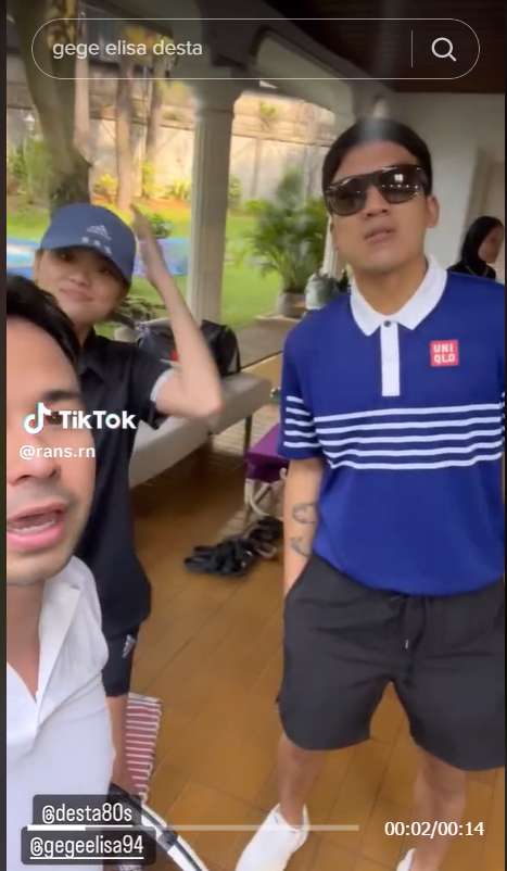 Potret kebersamaan Desta dan Gege