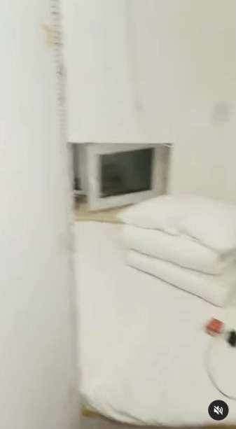 Viral Kos-Kosan Super Sempit, Kamar Menyatu dengan Toilet, Kalau Mandi Kasur Auto Basah!