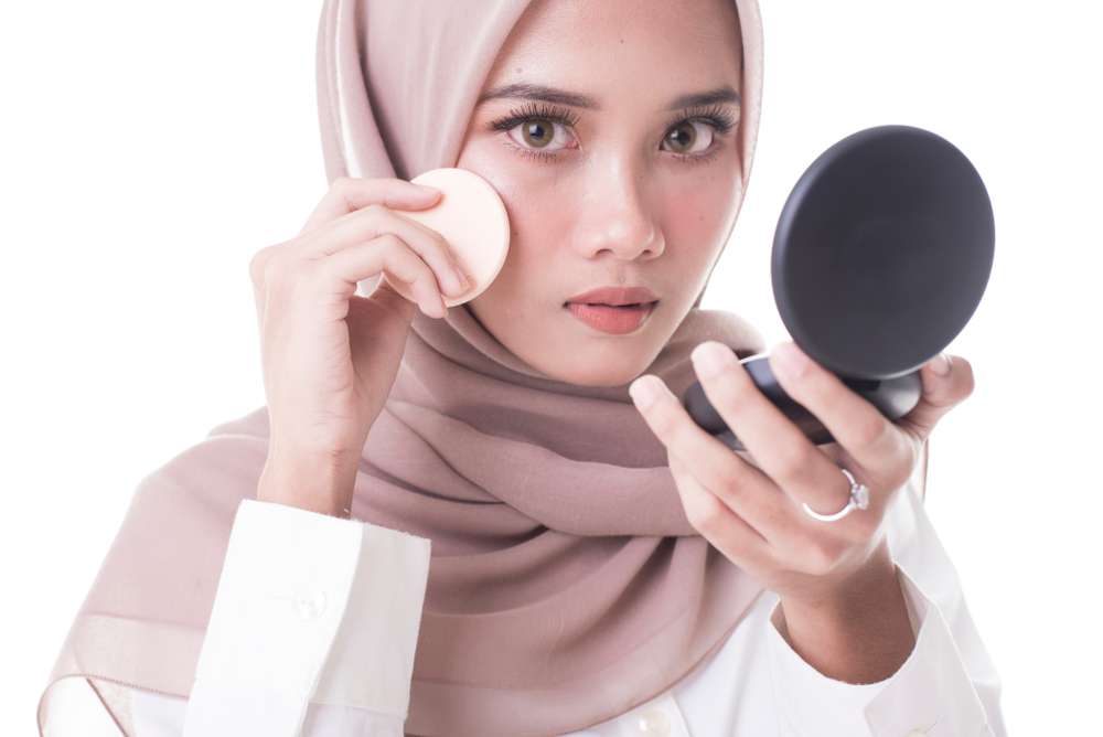 Memakai Makeup