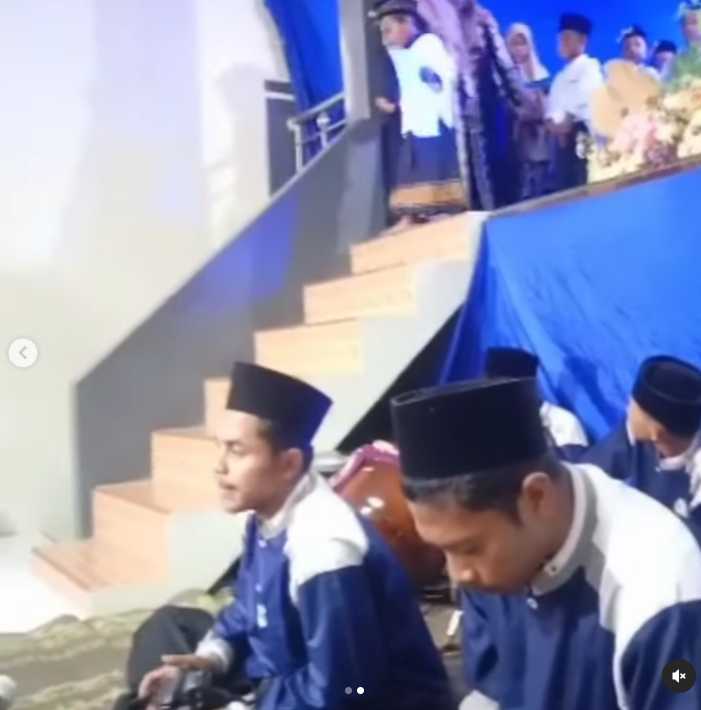 santri wisuda