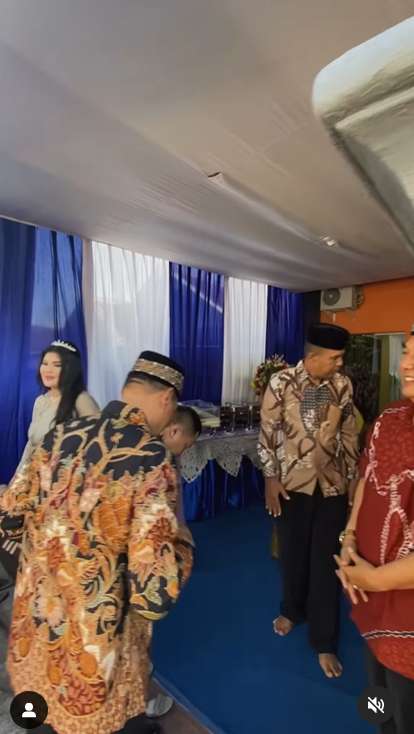 Meldi keponakan Dewi Perssik lamaran