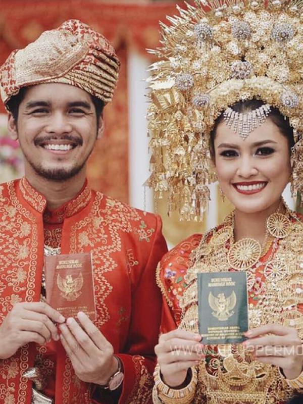 Potret Pernikahan Mario dan Ratu