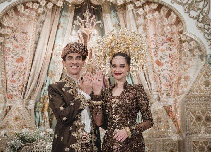 Potret Pernikahan Enzy dan Molen