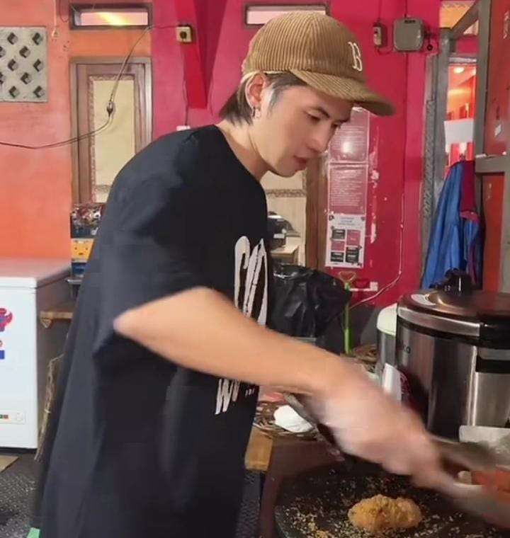 Potret Rafael Tan