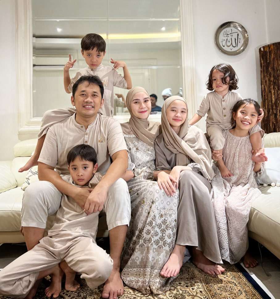 Keluarga Zaskia Adya Mecca