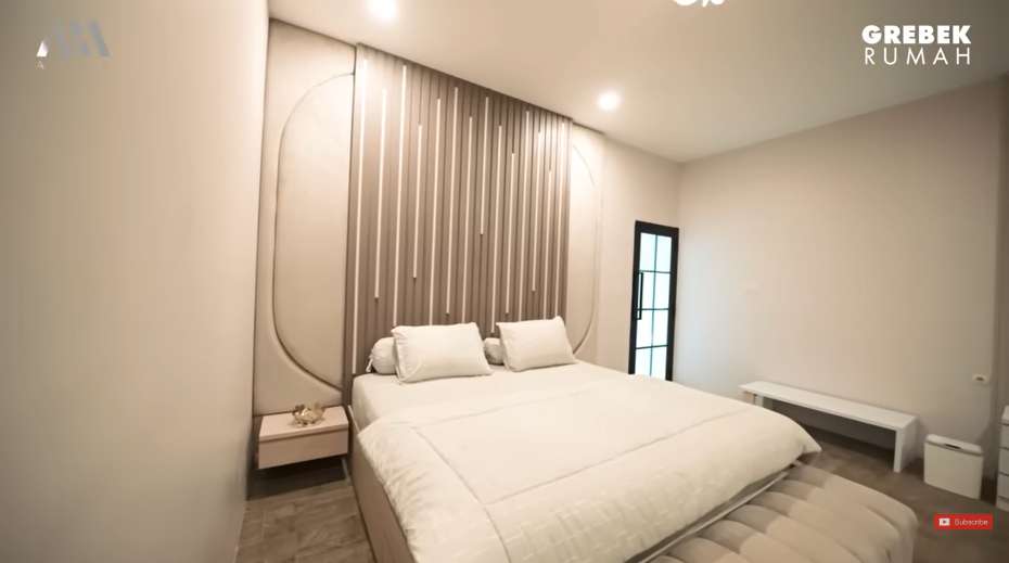 Kamar pribadi Cinta Laura