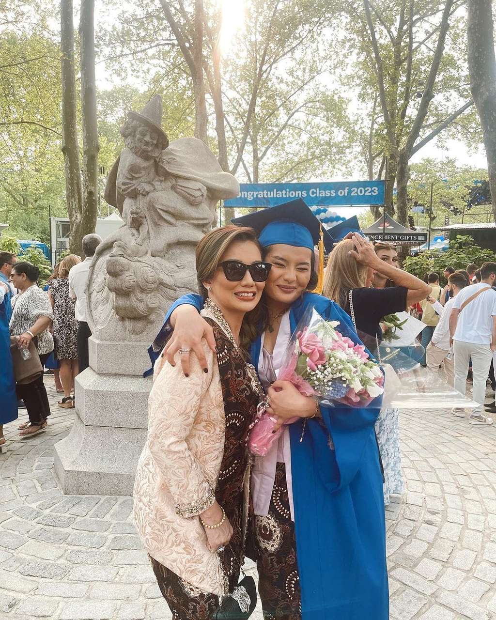 Potret Wisuda Zahwa Massaid