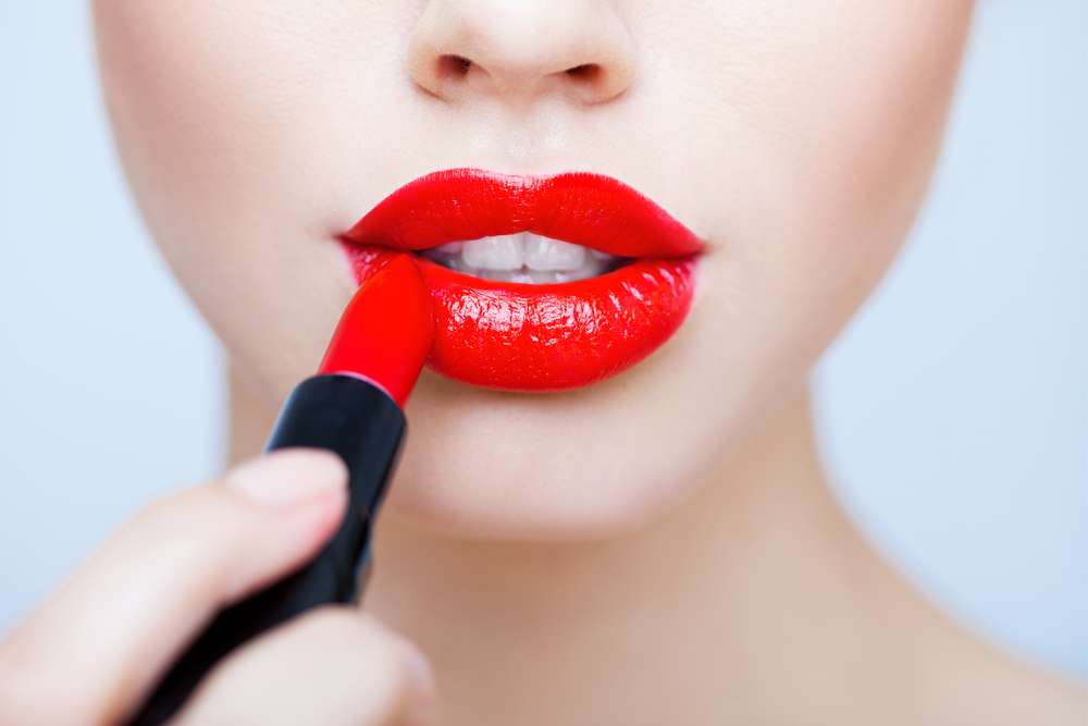 Lipstik Merah