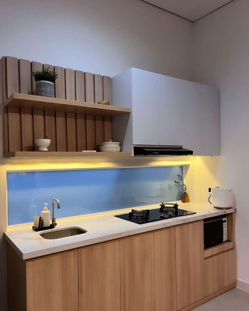 Dapur kaca intip