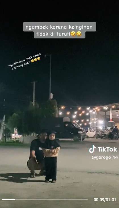 Gemes Banget! Ayah Bujuk Anak Perempuannya yang Ngambek, Akhirnya Luluh Pakai Cara ini